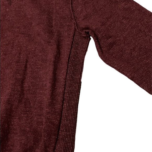 Vintage Tommy Hilfiger Crewneck - Picture 2 of 3